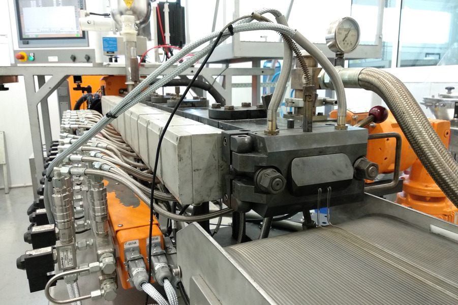 Curso: Extrusión reactiva: síntesis y modificación de polímeros